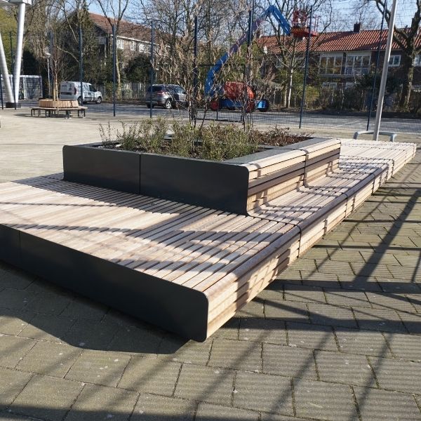 Neugestaltung Schulhof: Montessori Gymnasium Amsterdam